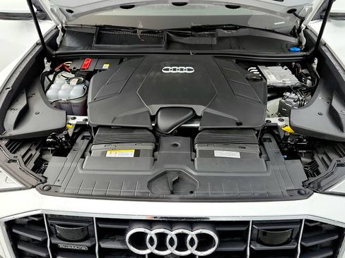 Used 2023 Audi Q8 Premium Plus AWD/4WD image 15