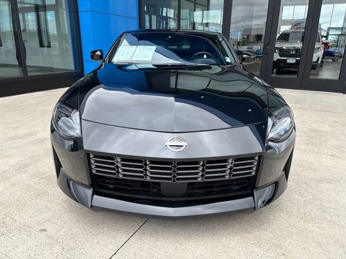 Used 2024 Nissan Z Performance w/ Floor Mat Package RWD image 2