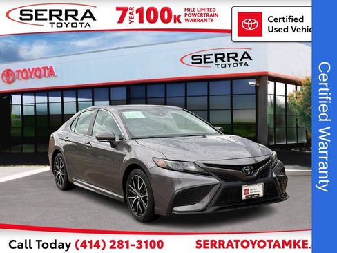 Used 2023 Toyota Camry SE FWD image 1