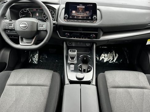 New 2026 Nissan Rogue SV AWD/4WD image 3