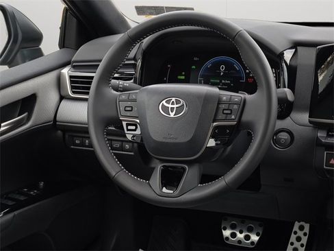 Certified 2026 Toyota Camry SE image 19