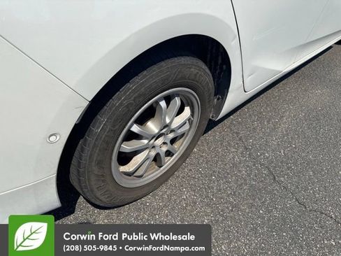 Used 2018 Toyota Prius Two w/ Prius Two Safety Plus Package FWD image 6