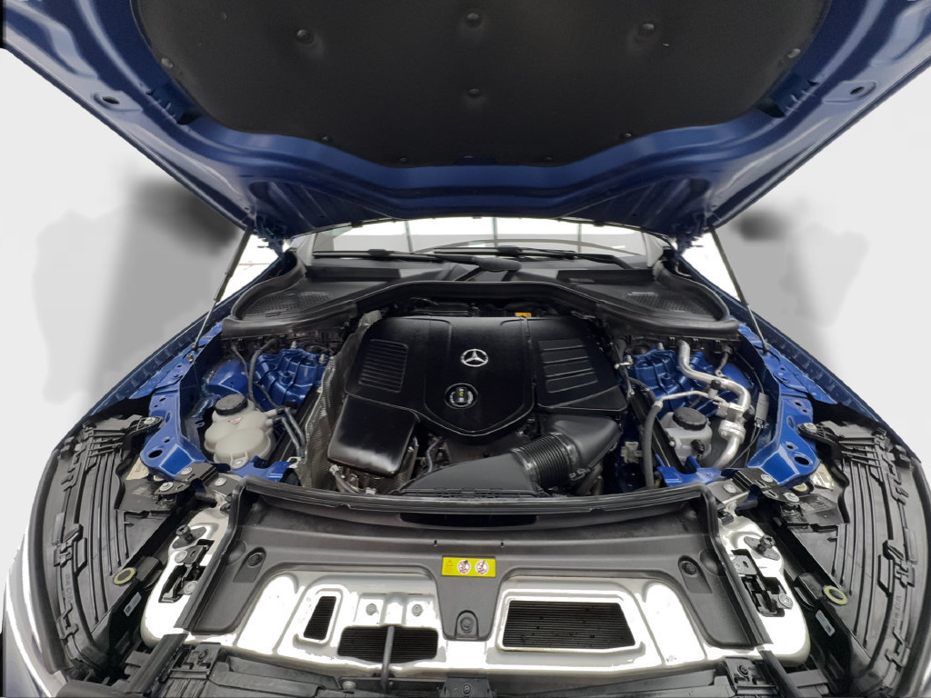 Used 2023 Mercedes-Benz GLC 300 w/ AMG Line image 17