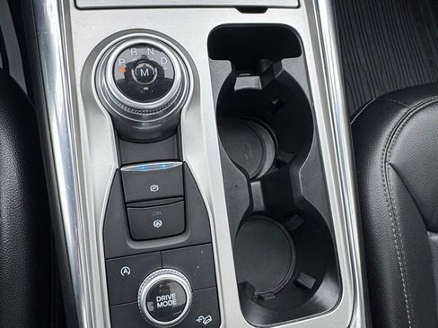 Used 2020 Ford Explorer XLT w/ Equipment Group 202A image 25