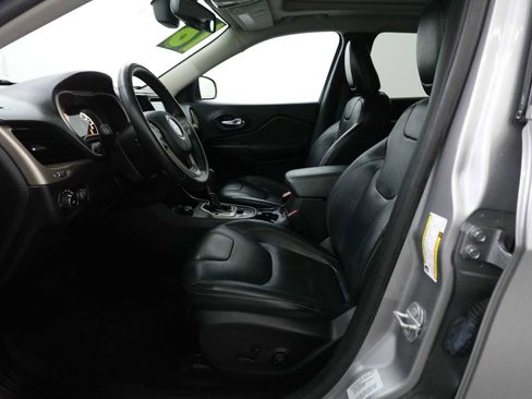 Used 2016 Jeep Cherokee Limited AWD/4WD image 12