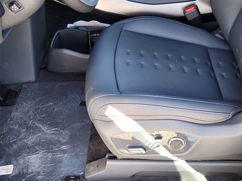 New 2026 Kia EV9 Wind image 8