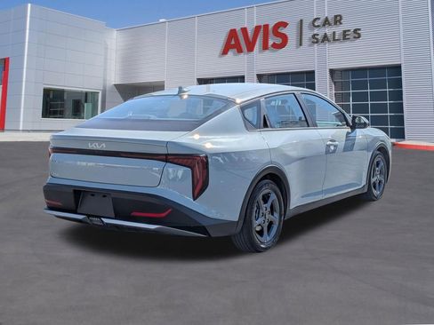 Used 2025 Kia K4 LXS image 6