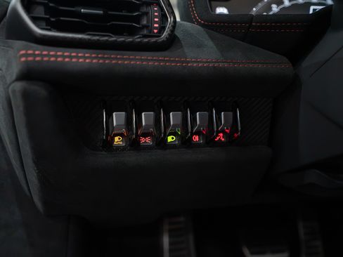 Used 2023 Lamborghini Huracan STO RWD image 12