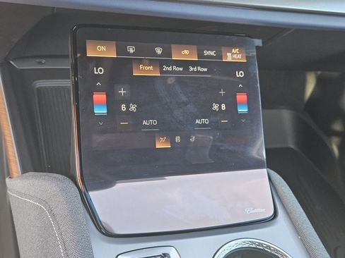 New 2026 Cadillac Vistiq Premium Luxury w/ LPO, Floor Liner Package image 66