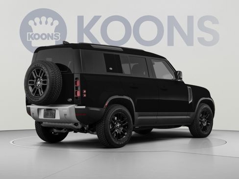 Used 2022 Land Rover Defender 110 X-Dynamic HSE AWD/4WD image 4