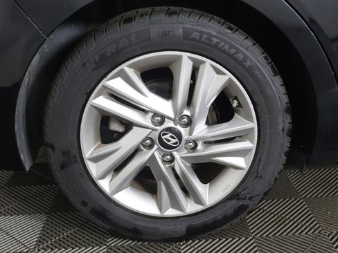 Used 2019 Hyundai Elantra SEL FWD image 17