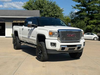 Used 2015 GMC Sierra 2500 Denali w/ Duramax Plus Package