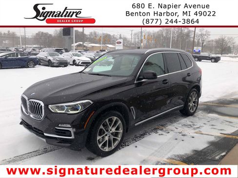 Used 2021 BMW X5 xDrive40i w/ Executive Package image 1
