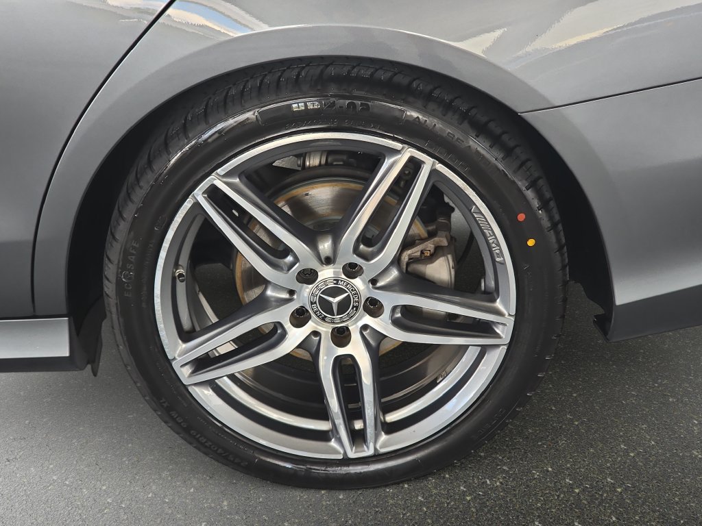 Used 2020 Mercedes-Benz E 350 Sedan image 29