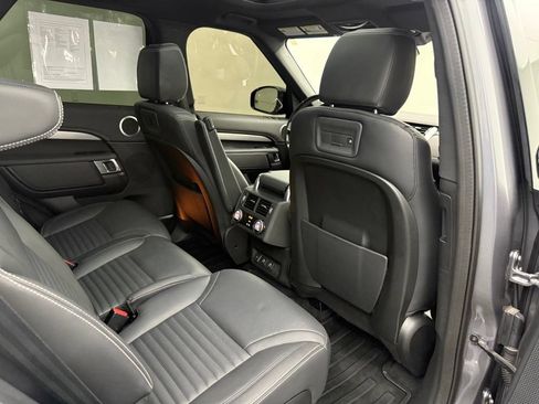 Used 2023 Land Rover Discovery S R-Dynamic AWD/4WD image 34