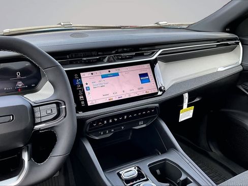 New 2026 Jeep Cherokee Laredo AWD/4WD image 16