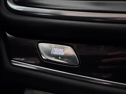 Certified 2023 Buick Enclave Essence AWD/4WD image 22