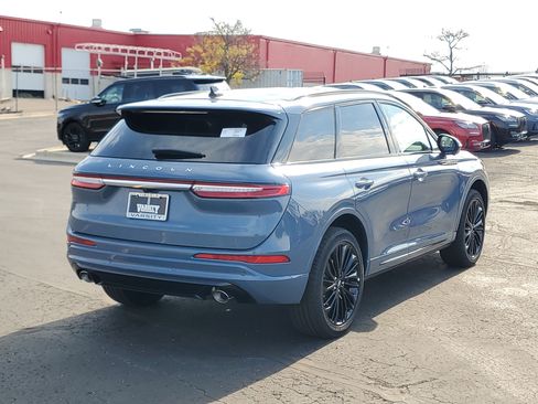 New 2026 Lincoln Corsair Premiere image 4