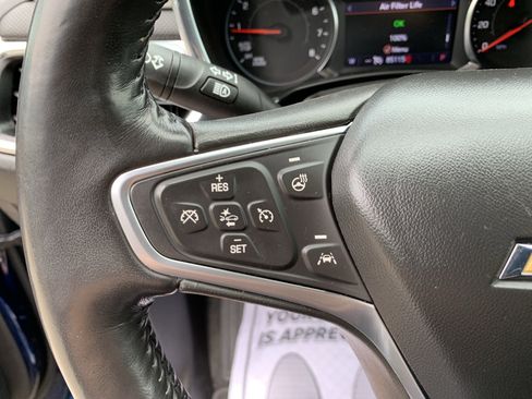 Used 2022 Chevrolet Equinox Premier FWD image 26