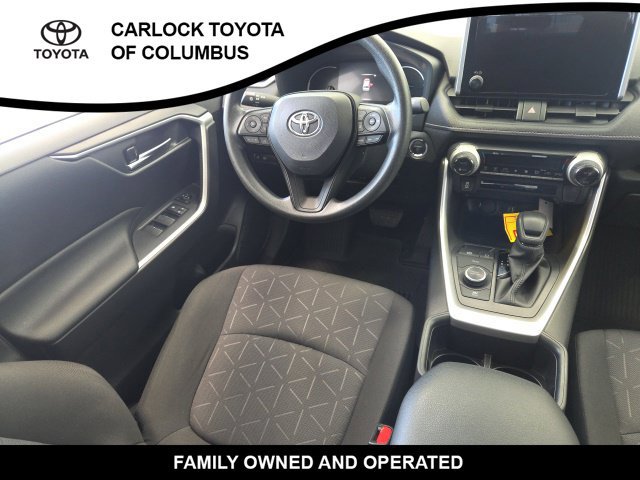 Used 2024 Toyota RAV4 XLE AWD/4WD image 18