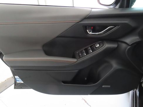 Used 2025 Subaru Crosstrek 2.5i Limited w/ Crosstrek Mirror Package AWD/4WD image 10