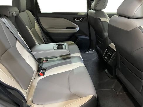 Certified 2025 Subaru Forester Limited image 25