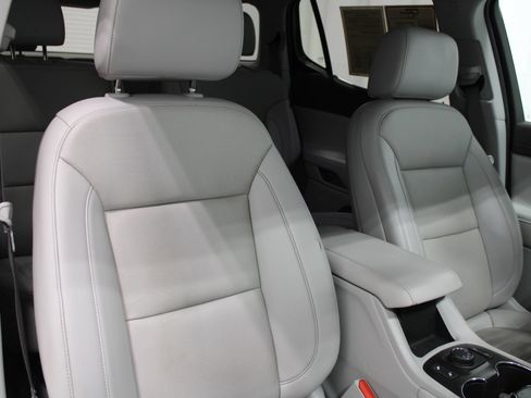 Used 2021 GMC Acadia SLT AWD/4WD image 26