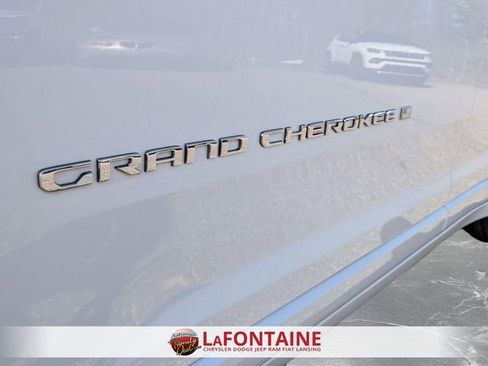 Certified 2023 Jeep Grand Cherokee Overland image 10
