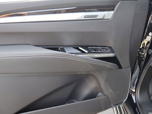 New 2026 Cadillac Escalade Luxury w/ Touring Package image 10