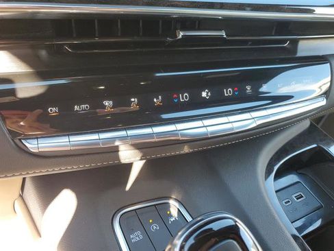 Used 2023 Cadillac Escalade Premium Luxury w/ Performance Package image 95