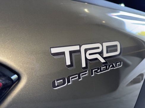 Used 2024 Toyota Tacoma TRD Sport image 12
