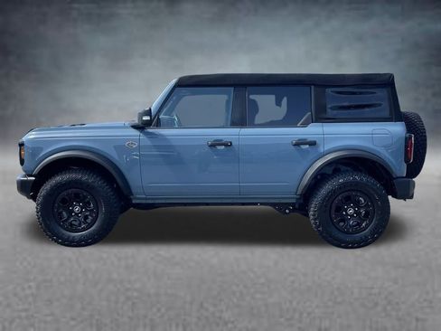 Used 2023 Ford Bronco Wildtrak image 2