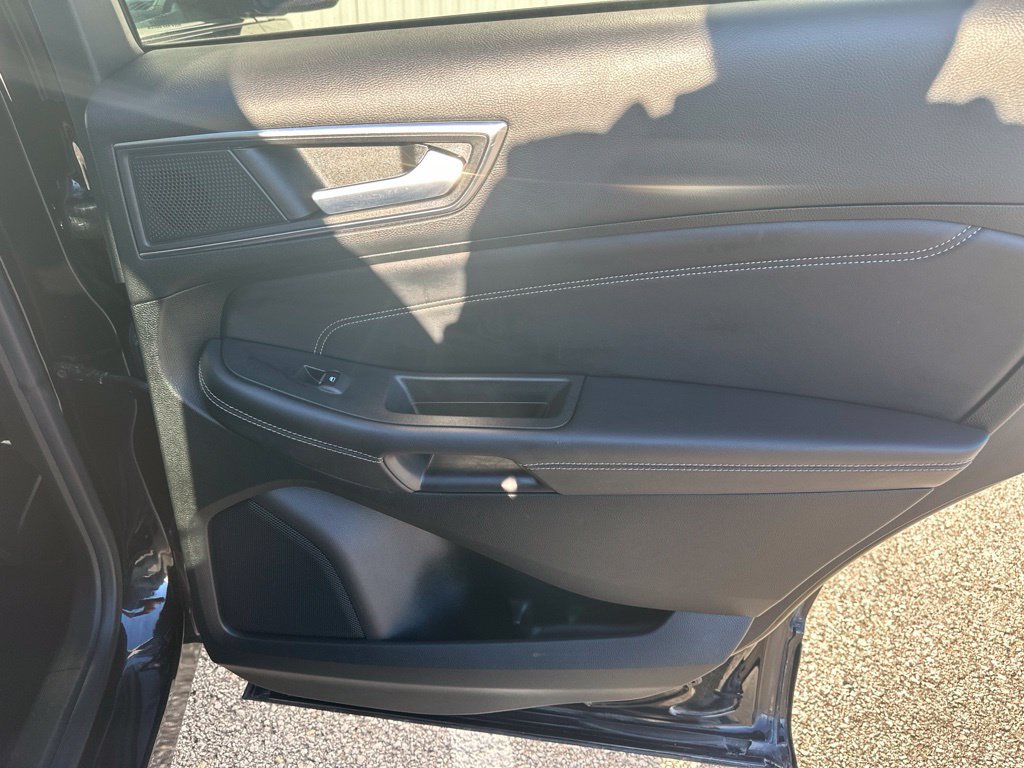 Certified 2023 Ford Edge Titanium AWD/4WD image 26