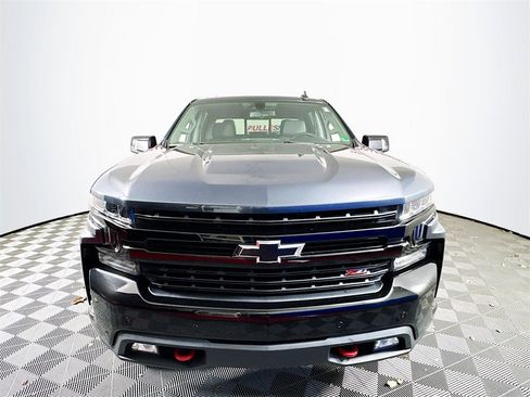 Used 2020 Chevrolet Silverado 1500 LT Trail Boss image 2