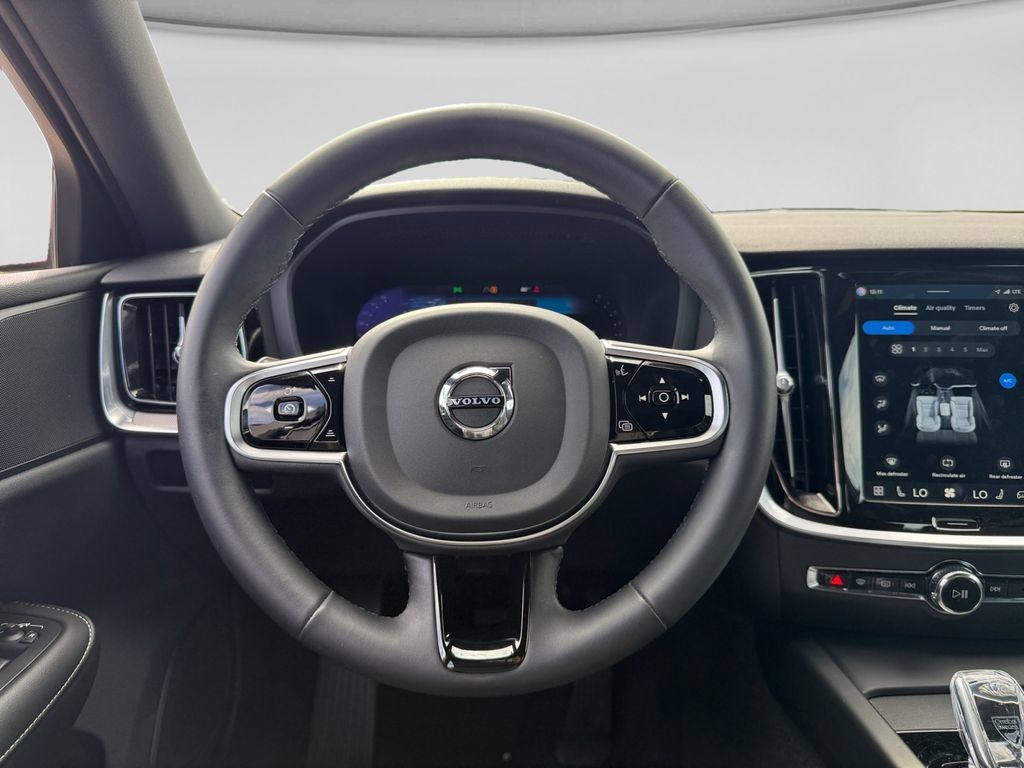 Used 2024 Volvo S60 B5 Plus FWD image 14