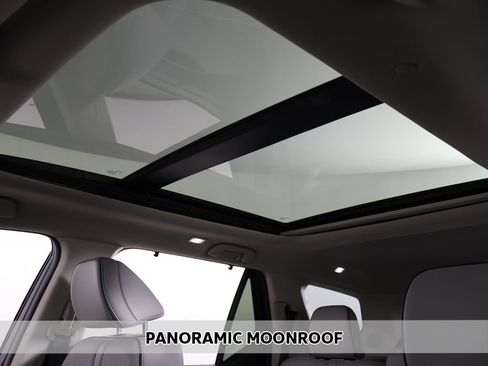 Used 2023 Honda Pilot Elite image 4