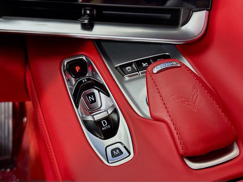 Used 2023 Chevrolet Corvette Stingray Premium Cpe w/ Z51 Performance Package RWD image 19