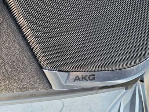 Certified 2024 Cadillac Escalade ESV Luxury image 23