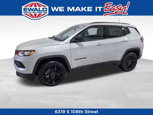 New 2026 Jeep Compass Latitude image 12