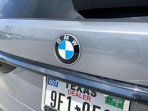 Used 2026 BMW X7 xDrive40i w/ M Sport Package AWD/4WD image 30
