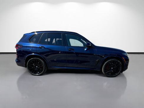 New 2026 BMW X5 xDrive40i w/ M Sport Package AWD/4WD image 2