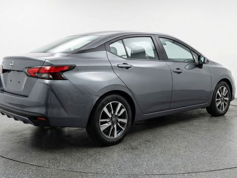 Used 2025 Nissan Versa SV FWD image 9