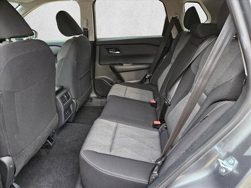 Used 2025 Nissan Rogue SV image 15