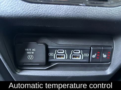 Used 2023 Jeep Grand Cherokee Limited w/ Black Appearance Package AWD/4WD image 16