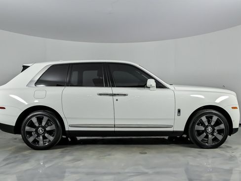 Used 2023 Rolls-Royce Cullinan w/ Leather Finishing Pack image 13
