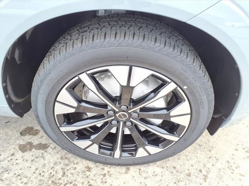 New 2026 Volvo XC60 B5 Plus w/ Protection Package Premier AWD/4WD image 9