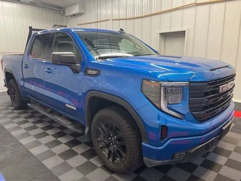 Used 2024 GMC Sierra 1500 Elevation image 2