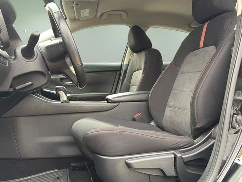 Used 2024 Nissan Sentra SR image 15