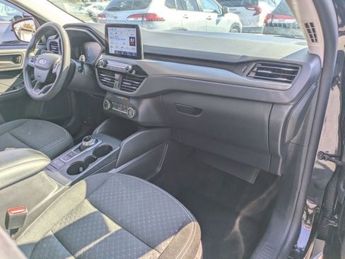 Used 2025 Ford Escape Active image 31