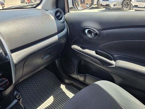 Used 2017 Nissan Versa FWD image 32
